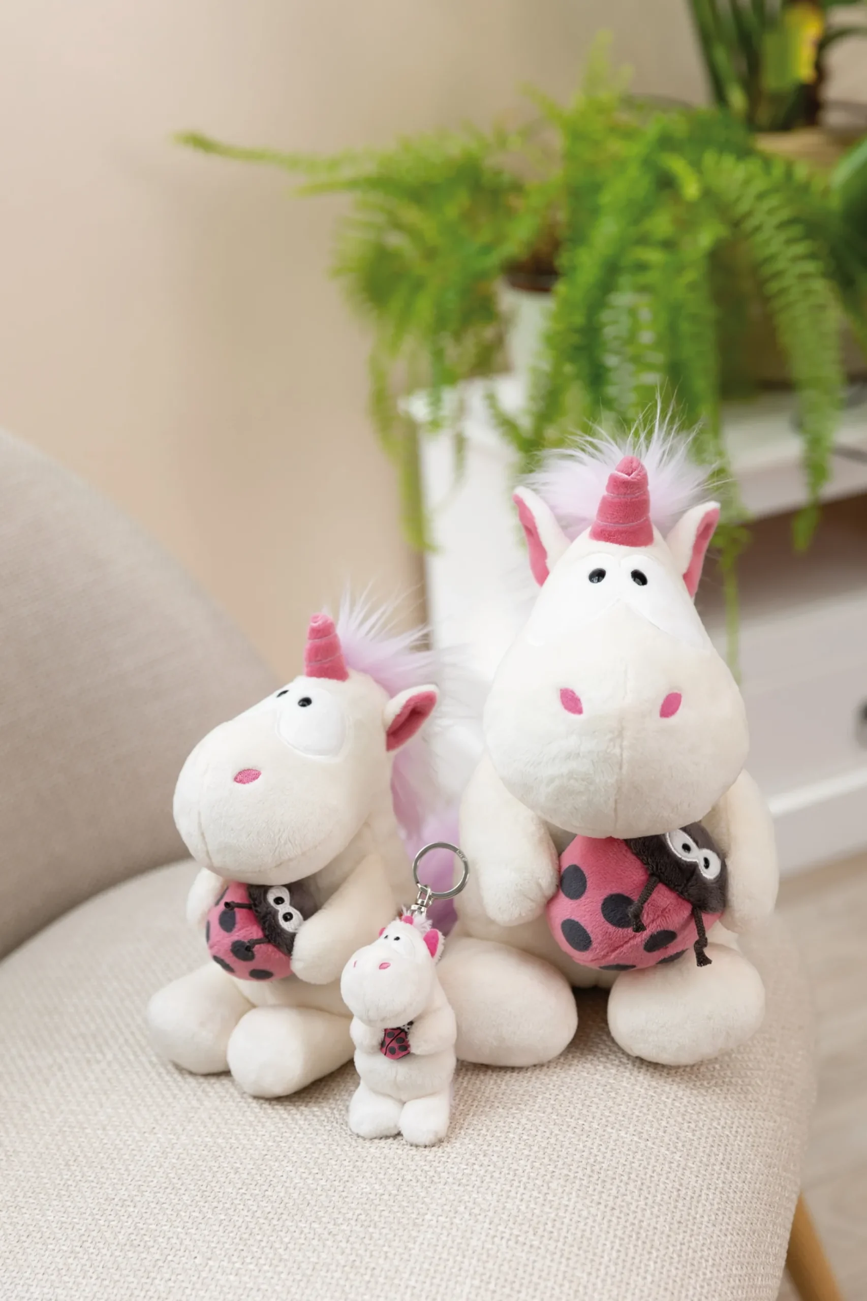 Keyholder Unicorn Theodor with ladybird NICI GREEN