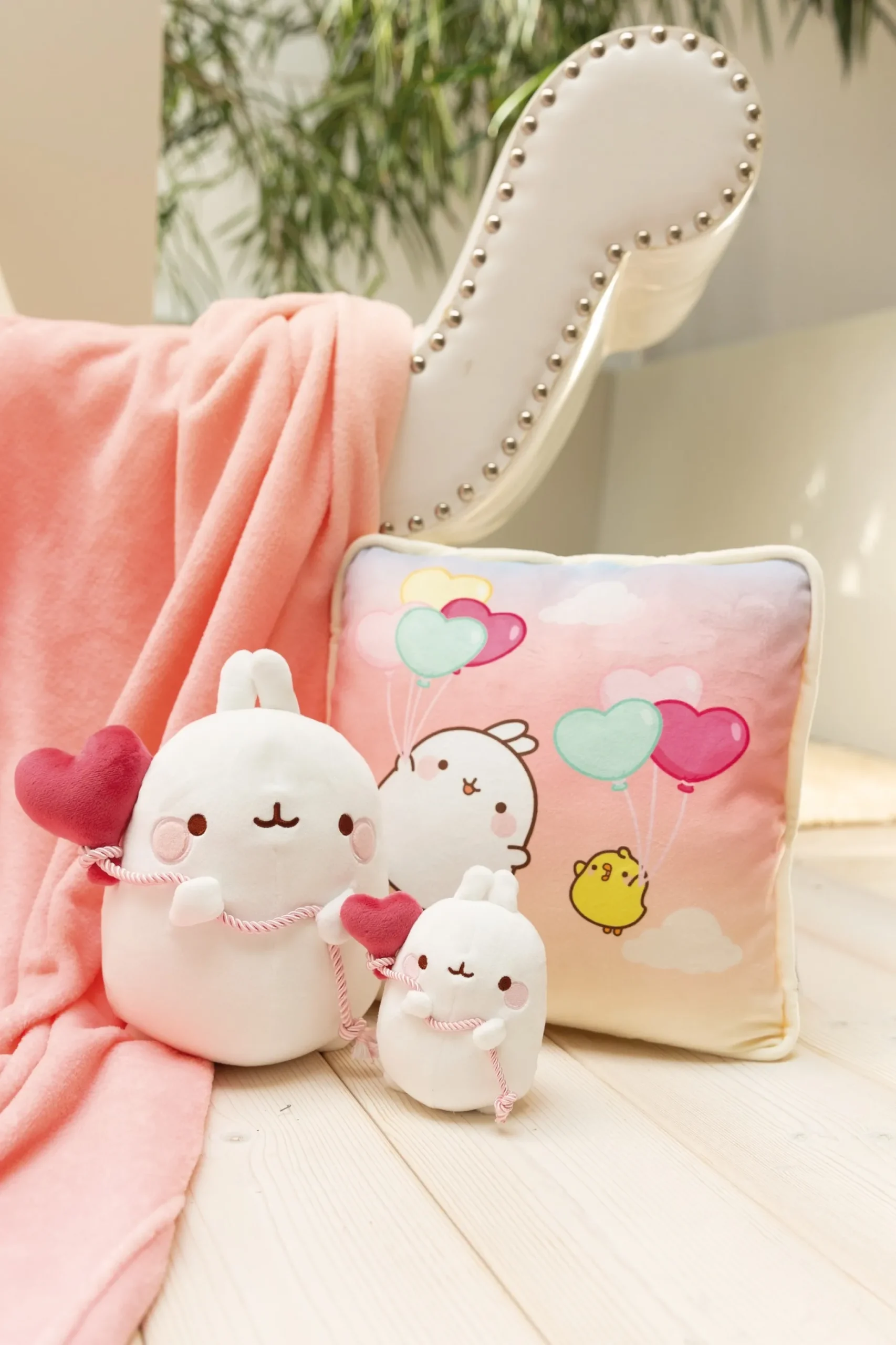 Soft Toy MOLANG 12cm with heart-shaped balloon